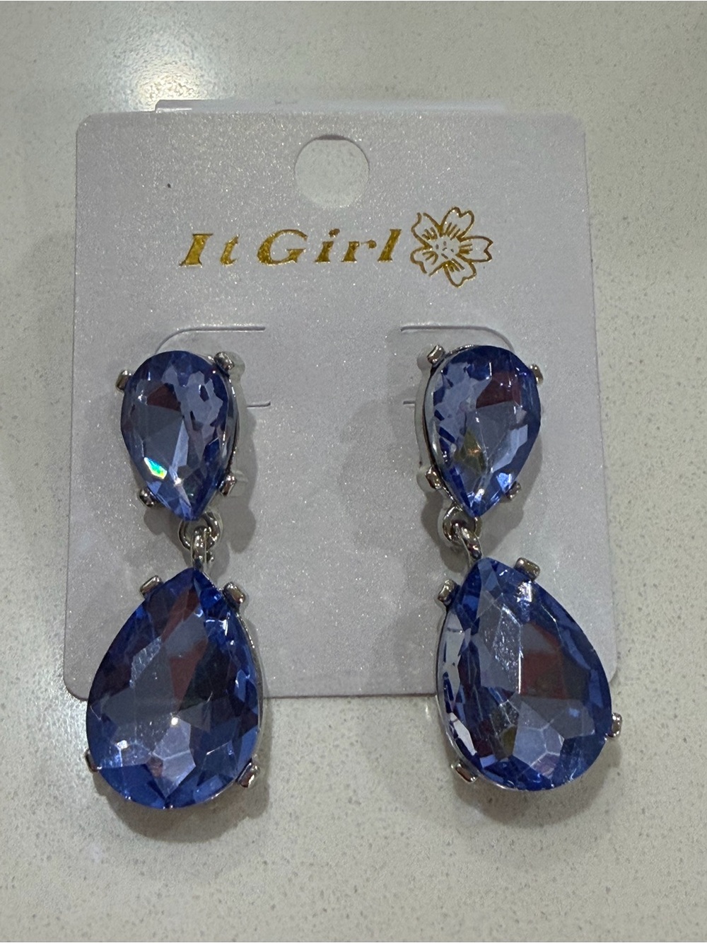 Elegant Purple Teardrop Dangle Earrings - Picture 3 of 4
